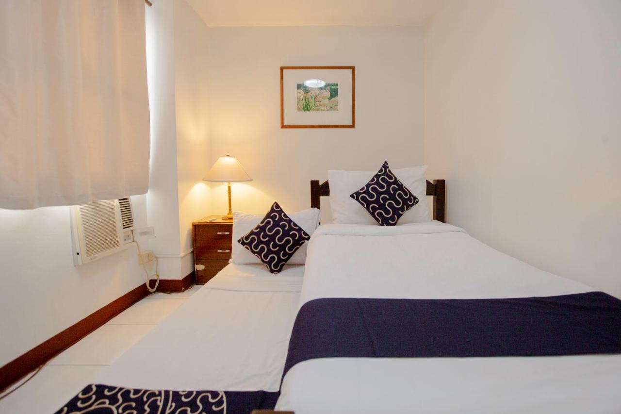 Newgrange Condotel Quezon City Kültér fotó