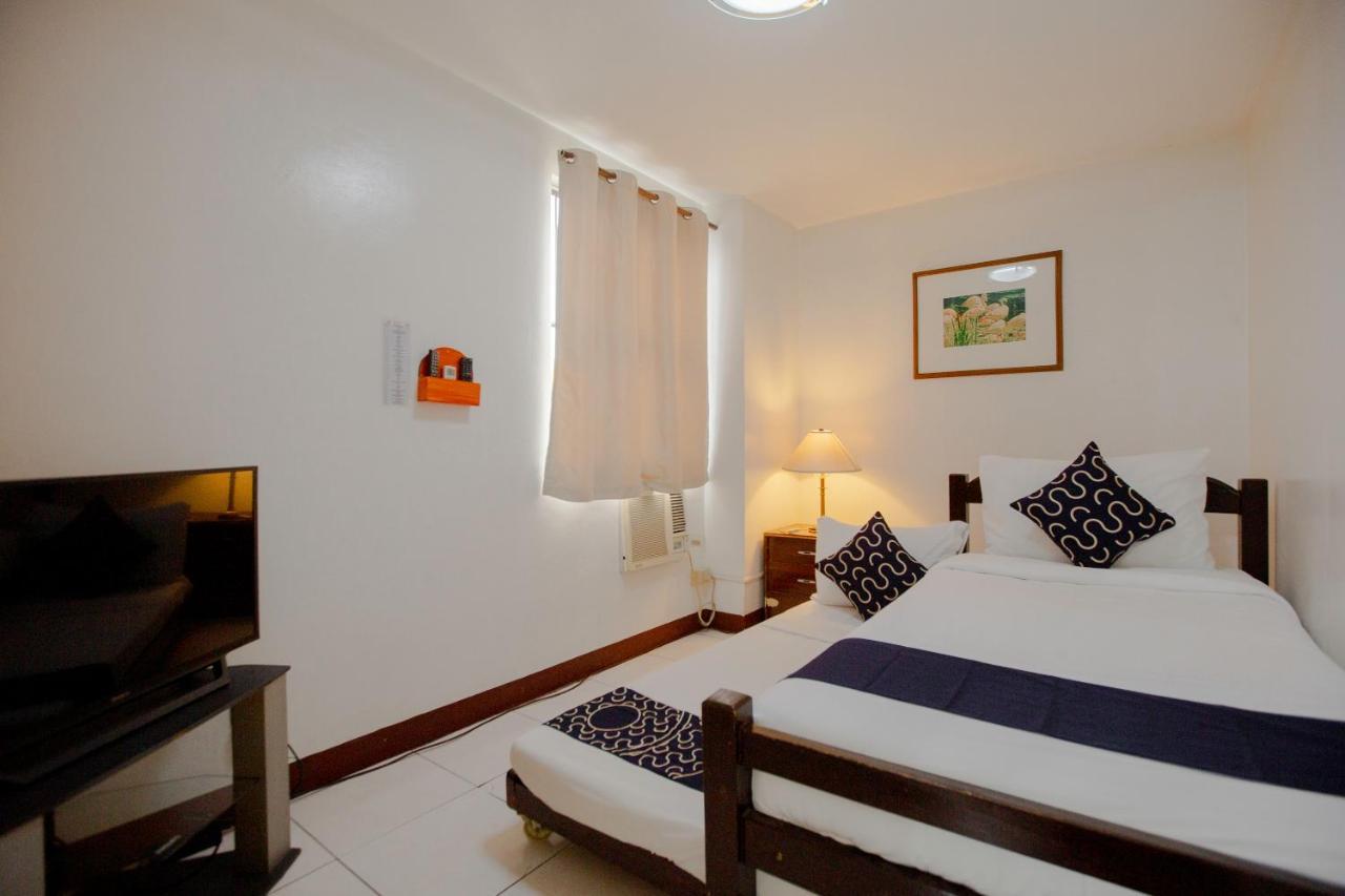 Newgrange Condotel Quezon City Kültér fotó